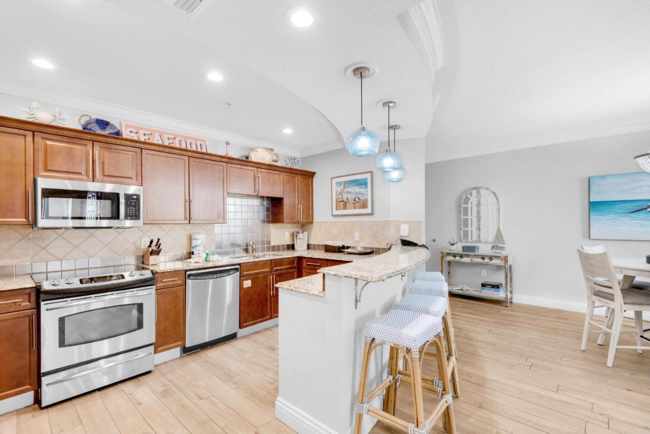 Emerald Grande W222 Apartment Destin